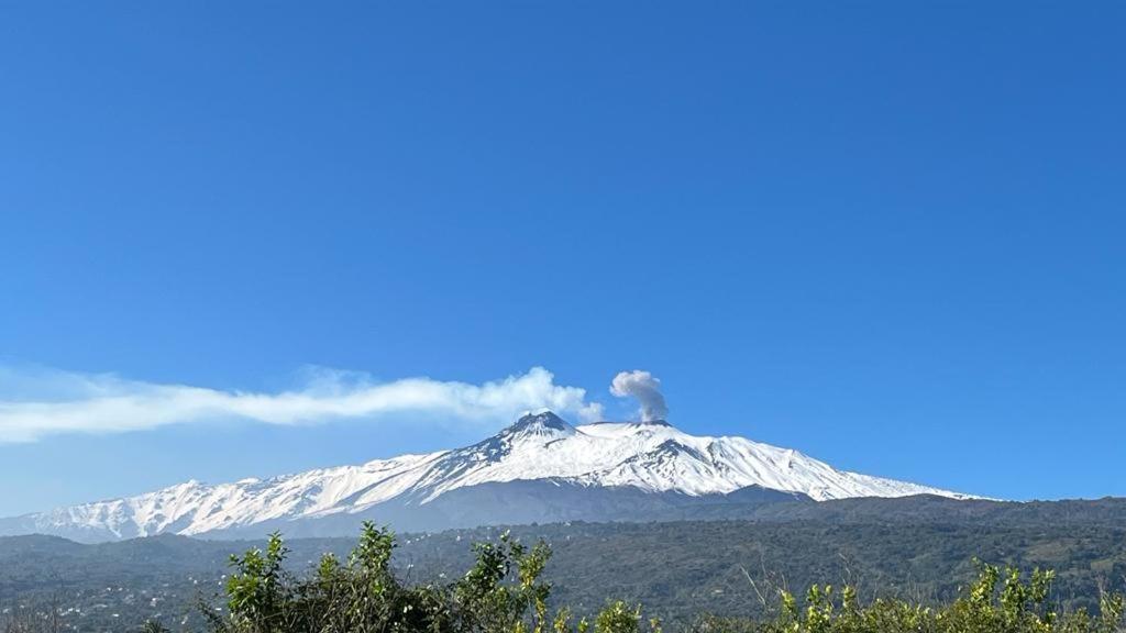 Vista Etna House Lägenhet Fiumefreddo di Sicilia Exteriör bild